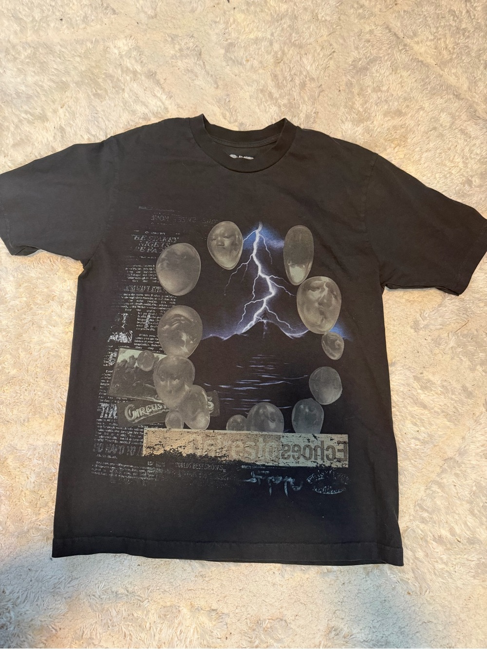 Travis Scott “Utopia” T-shirt
